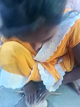 parmila203 在線直播表演