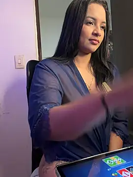 دردشة Angelicaagarciaa الجنسية المباشرة