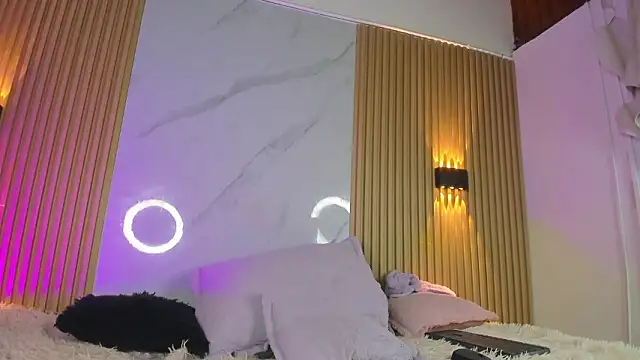 Pertunjukan Kamera Web Miss_ElektraNova