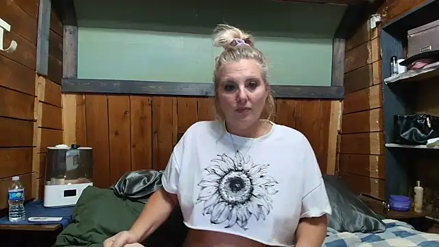 lisaxlovexxx's Webcam Show