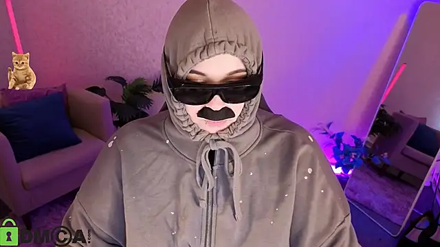 Mia_R0ss Chat XXX in diretta