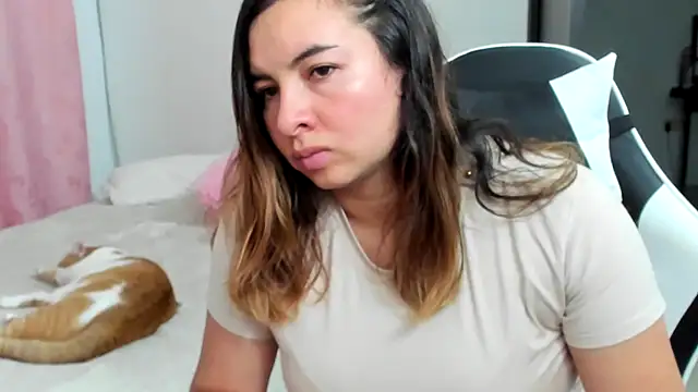 __Emma__11__Lecat_ Chat XXX in diretta