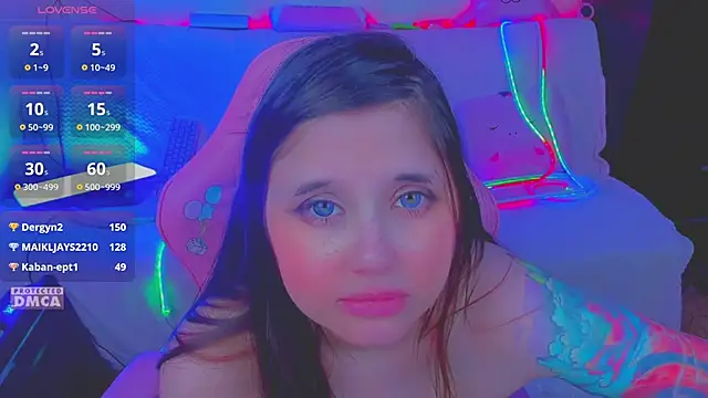 Lolisuccub Chat XXX in diretta