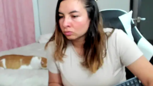 __Emma__11__Lecat_'s Live XXX Chat