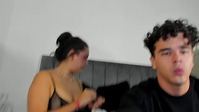 RedNDizzy's Live XXX Chat