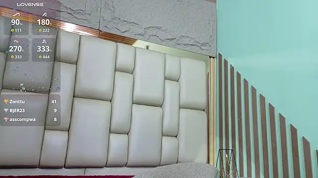 AronTawers Adlı Modelin Canlı XXX Sohbeti