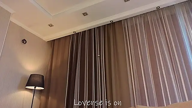 LurleneRamoのライブXXXチャット