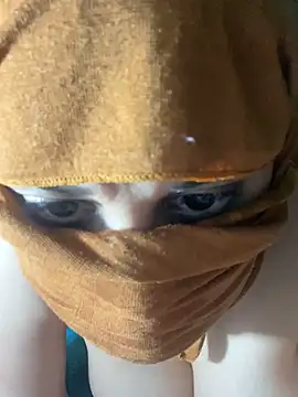 SaraChouchou: вебкам-шоу