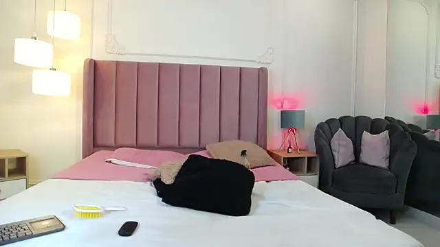 LiaTrainor élő XXX-chatje