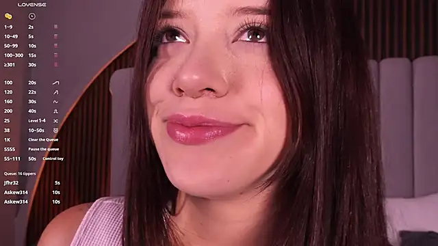 emperatriz_reyes live XXX chat