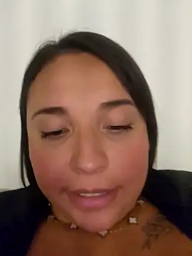 LizzRouse live XXX chat