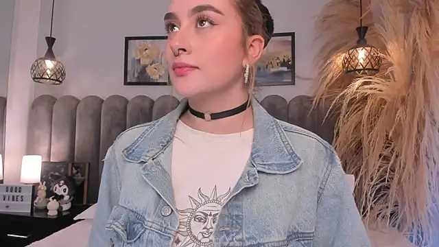 cute__cherry_'s Live XXX Chat