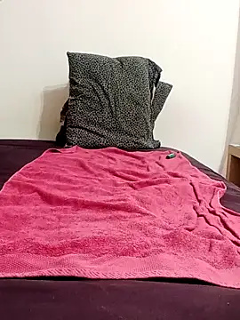 JOHANNA9MOI02 élő XXX-chatje