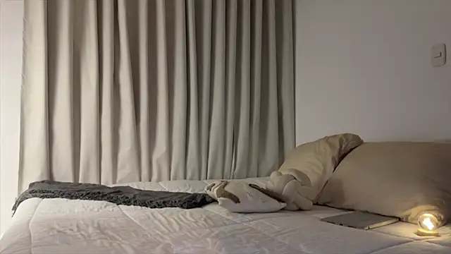 Miia_Vega_ Adlı Modelin Canlı XXX Sohbeti