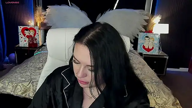 SerahMirabeli Chat XXX in diretta