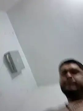 rich_ryx Show in webcam