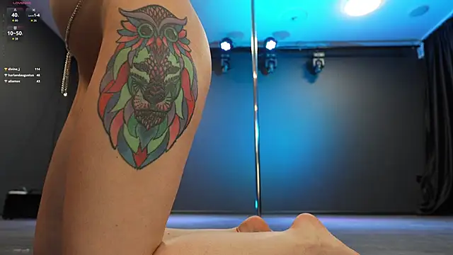 Masha_2002's Live XXX Chat