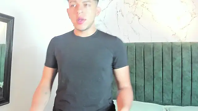 دردشة Zackfalcon_ الجنسية المباشرة