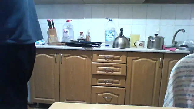 KaelNox Adlı Modelin Canlı XXX Sohbeti