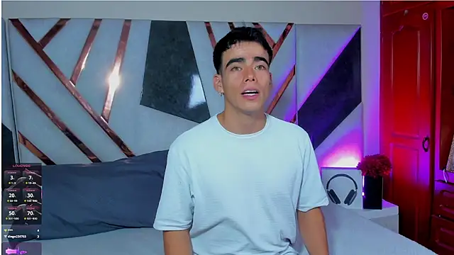 Alejandro_karter18 ওয়েবক্যাম শো