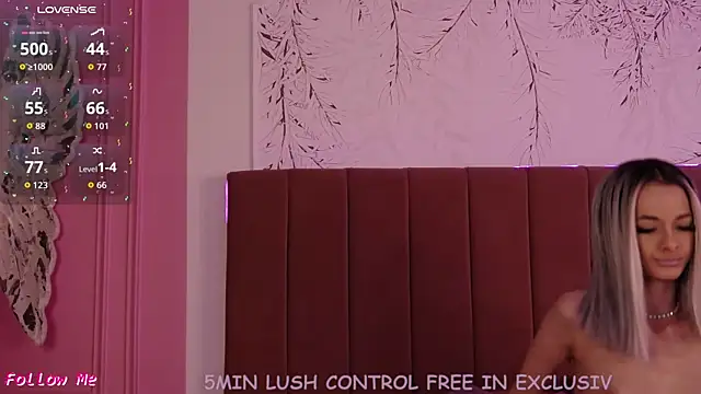 PinkySparks' Live XXX Chat