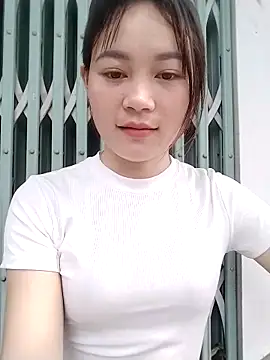 little-green-sproutのウェブカメラショー