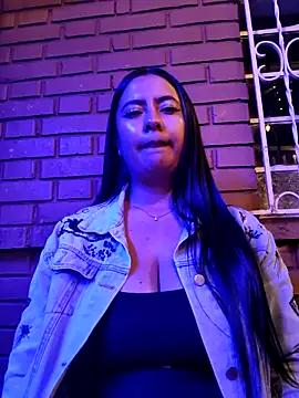 Chat XXX en directo de Zara_89