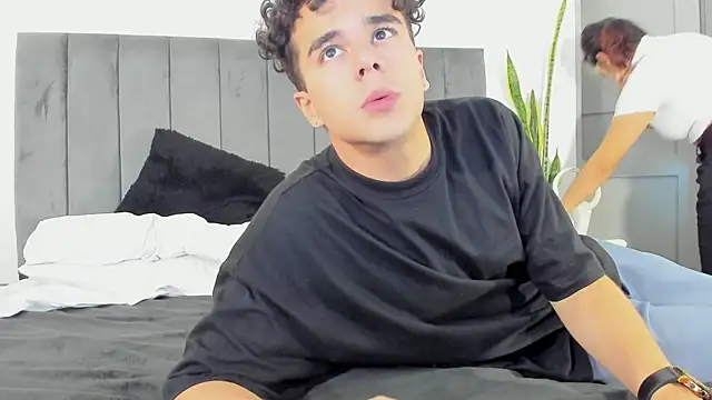 RedNDizzy Live XXX Chat