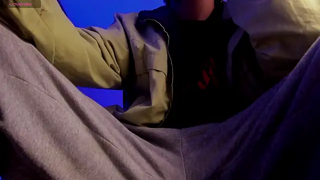 s_sven03's Live XXX Chat