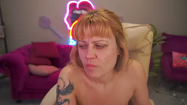 BellaLaPetit 라이브 XXX 채팅