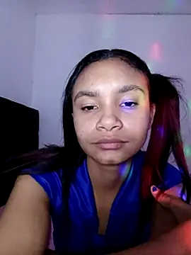 liz7skinny Adlı Modelin Canlı XXX Sohbeti