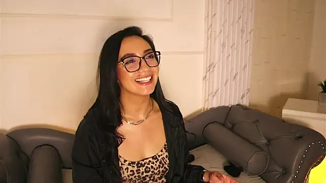 ana_riveros' Webcam Show