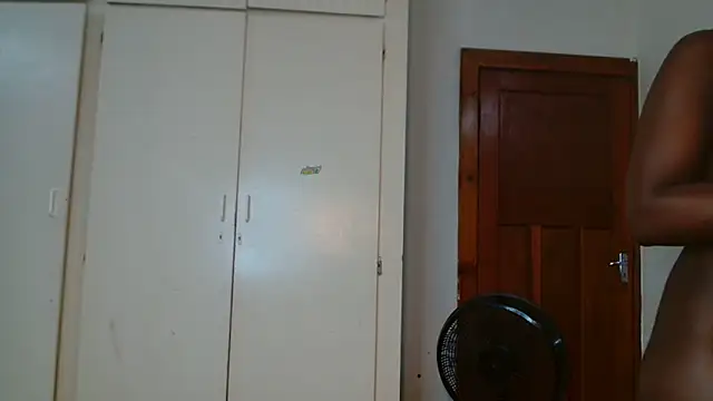 Chat XXX ao vivo de Moreish-06