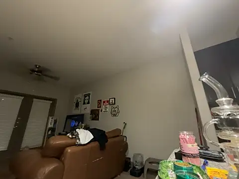 Chat XXX ao vivo de ash10alex