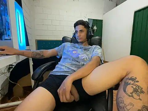 Chat XXX en directo de Max_TheHorseDick