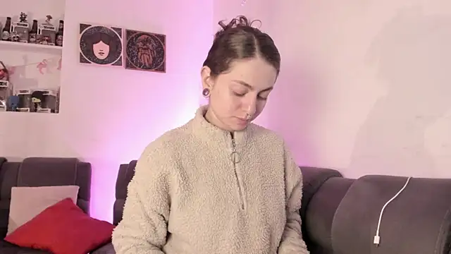 Agathaks Adlı Modelin Canlı XXX Sohbeti