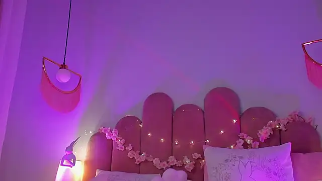 ElsaYoung: απευθείας συνομιλία ΧΧΧ