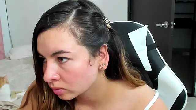 Chatroom XXX en direct de __Emma__11__Lecat_