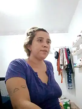 Chatroom XXX en direct de BIADELICIA1