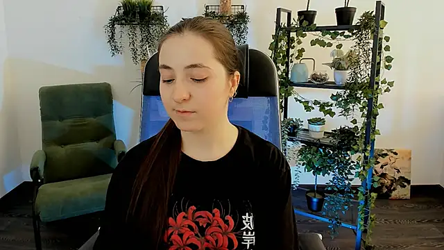 VirtuallVoyant élő XXX-chatje