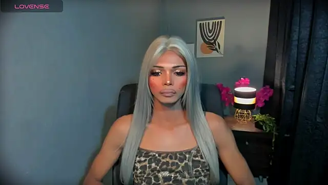 xEllaineCumsLotx Pertunjukan Webcam