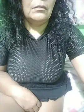 Amarantha25: онлайн-секс-чат