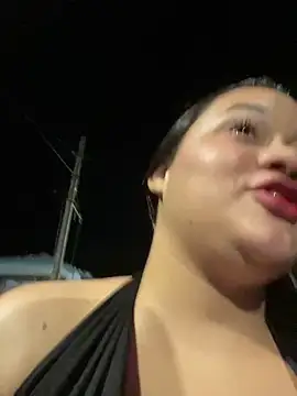 Pertunjukan Kamera Web Datoka_adrenaline