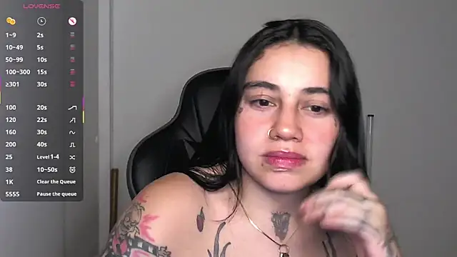 val_bardot's Live XXX Chat