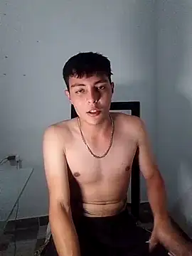 Show modela James_smm na web-kameri