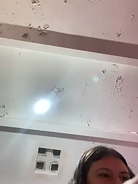 Maya_Manes' Live XXX Chat