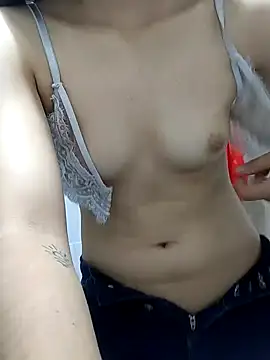 MichaelRossexxx élő XXX-chatje