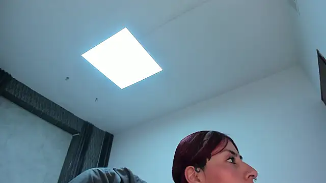 selene_red_ Adlı Modelin Canlı XXX Sohbeti