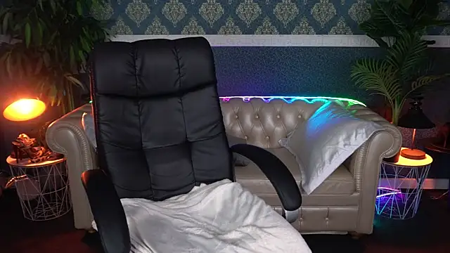 AmellyMilly Adlı Modelin Canlı XXX Sohbeti