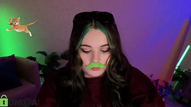 Mia_R0ss élő XXX-chatje